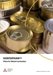 Blechdosen verschiedener Formen und Größen auf einem Haufen, wirbt für HOSTAPHAN™ Folien.